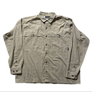 Patagonia Green Men's Vented Fishing Hiking Pockets Long Sleeve Shirt Sz LARGE